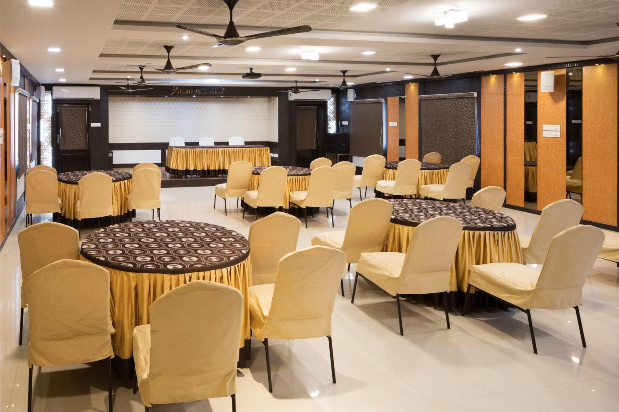 Ananyas Nest Hotel Coimbatore Ngoại thất bức ảnh